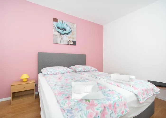 Oriana Apartamento Rabac